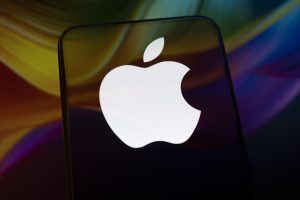 AI需要のしわ寄せがiPhoneに？｜メモリ不足でAppleが出荷計画縮小か