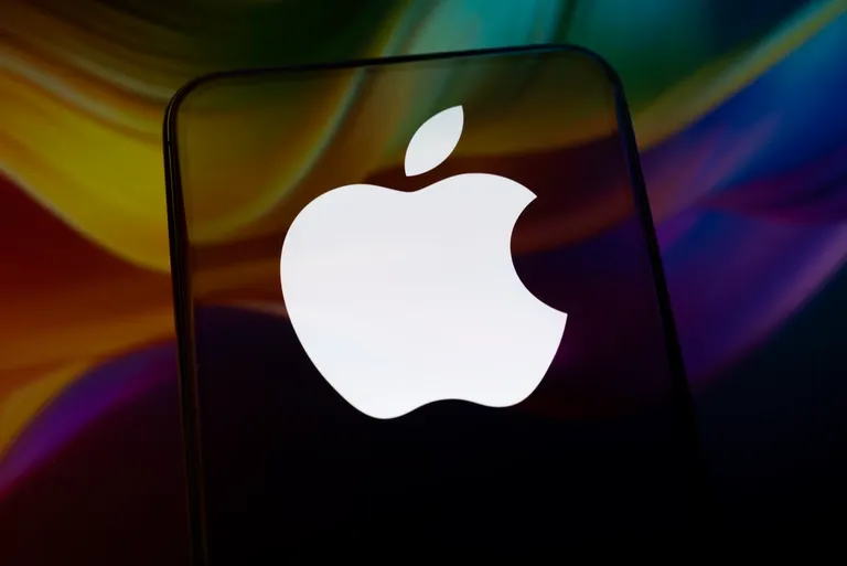 AI需要のしわ寄せがiPhoneに?メモリ不足でAppleが出荷計画縮小か